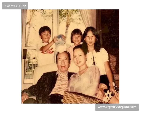 从游泳课看齐娇大女儿成长,外貌神似赌王三太陈婉珍,令人惊艳 从游泳课看齐娇大女儿成长,外貌神似赌王三太陈婉珍,令人惊艳